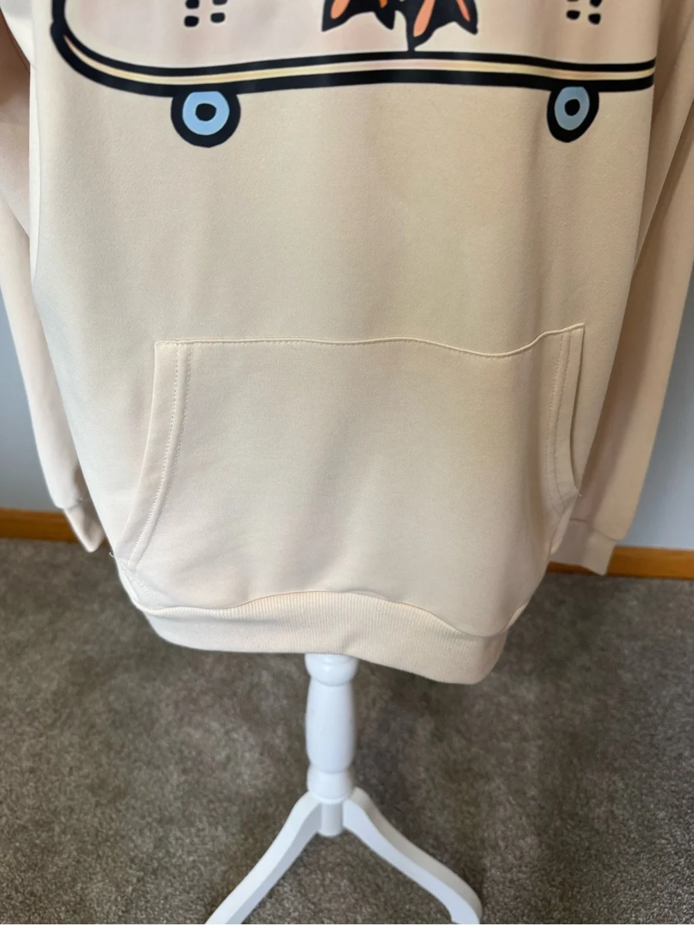Men’s lightweight, size XL, sweatshirt